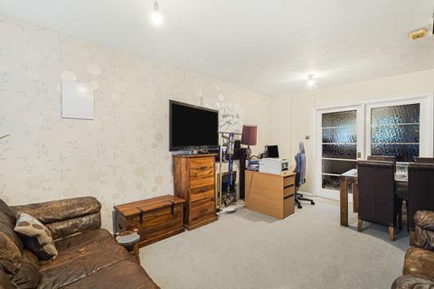 15 Saracen Close, Croydon, CR0 2HD
