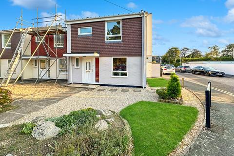 3 bedroom end of terrace house to rent, Mudeford, Christchurch, Dorset. BH23 3NQ