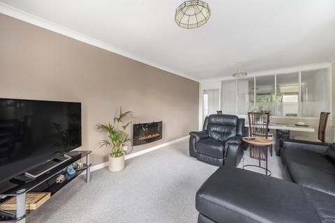 2 bedroom apartment for sale, Chine Crescent, Bournemouth, Dorset