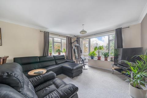 2 bedroom apartment for sale, Chine Crescent, Bournemouth, Dorset