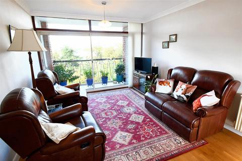 2 bedroom apartment for sale, Avenue Road, Leamington Spa