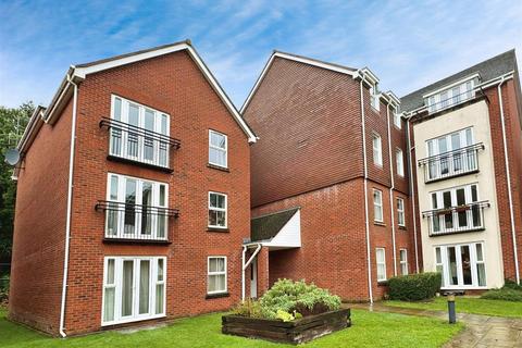 2 bedroom apartment for sale, Birch Meadow Close, Warwick