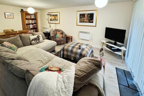 2 bedroom apartment for sale, Birch Meadow Close, Warwick