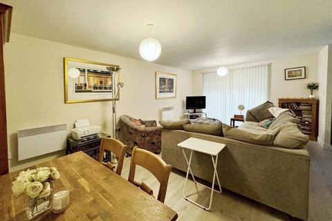 2 bedroom apartment for sale, Birch Meadow Close, Warwick