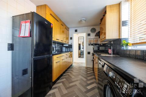 61 Hexham Road, Reading, RG2 7UA