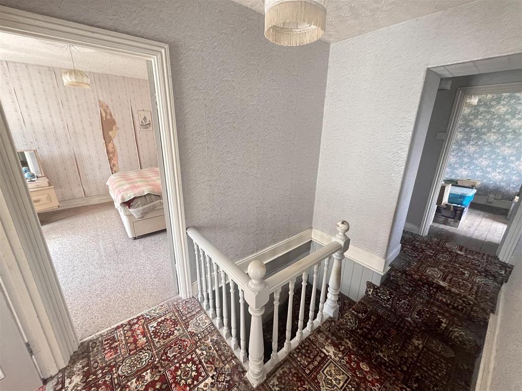 First floor   front landing