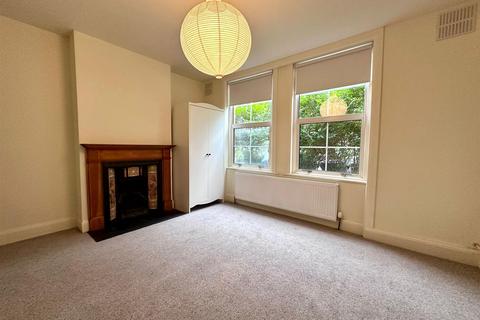 2 bedroom flat to rent, West End Lane, Barnet