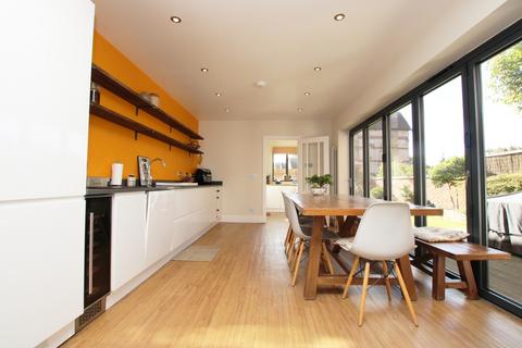 39 Bowling Green Road, Kettering, NN15 7QN