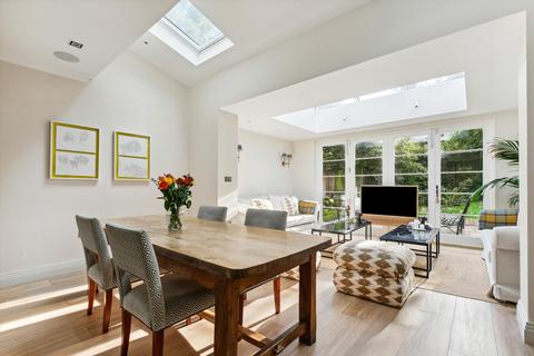 4 bedroom end of terrace house for sale, Palladian Gardens, London, W4