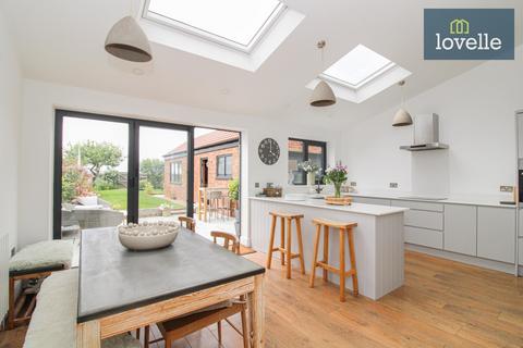 91 Grimsby Road, Waltham, Grimsby, DN37 0PT