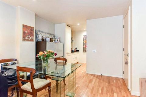 1 bedroom flat for sale, Hosier Lane, Farringdon, London, EC1A