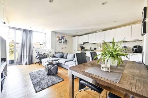 1 bedroom flat for sale, Westwick Gardens, Hammersmith, London, W14