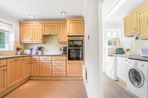 14 Gloster Drive, Kenilworth, CV8 2TU