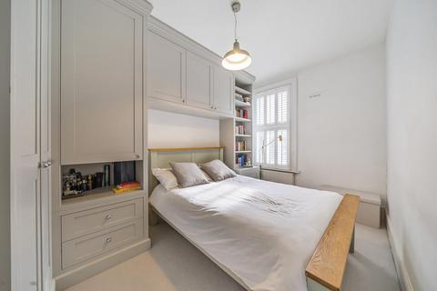 2 bedroom flat for sale, Dents Road, London