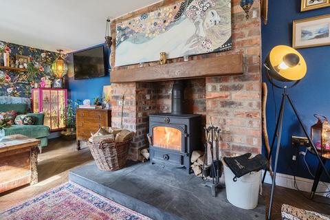 8 Brickyard Lane, Hundleby, Spilsby, PE23 5NF