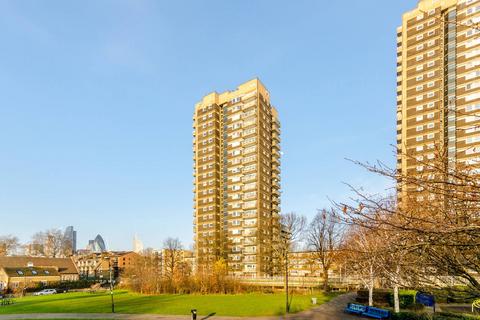 2 bedroom flat for sale, Hindmarsh Close, Shadwell, London, E1