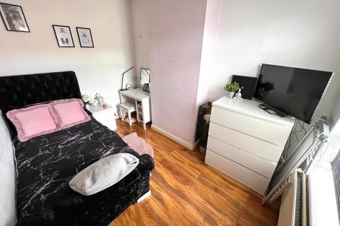 31 Althorp Road, Northampton, NN5 5EQ