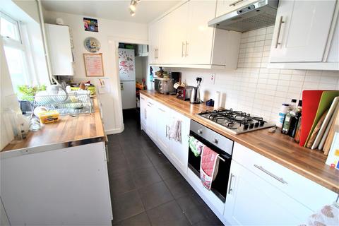 4 bedroom terraced house to rent, Wilton Grove, Meanwood, Leeds, LS6 4ES