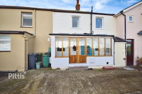 2 bedroom cottage to rent, The Mall Brading PO36