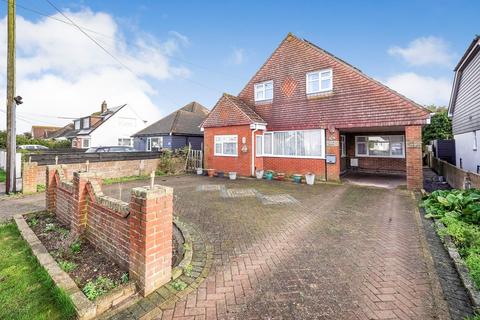 6 bedroom detached house for sale, Dunes Road, New Romney TN28