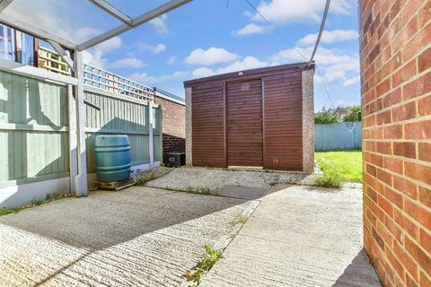 35 Beechwood Close, St Marys Bay, Romney Marsh, TN29 0XF