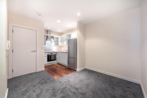 1 bedroom apartment for sale, North West, Woodford Road, Watford, WD17