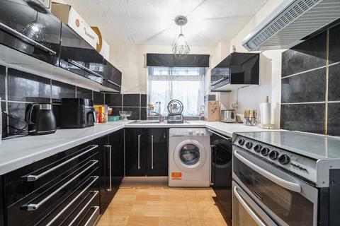 1 bedroom flat for sale, Exmouth Road, Hayes, UB4