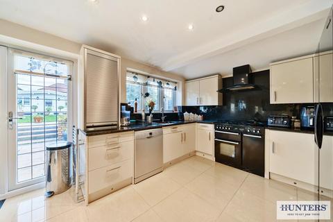 82 Canberra Road, London, SE7 8PE