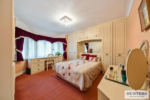 82 Canberra Road, London, SE7 8PE