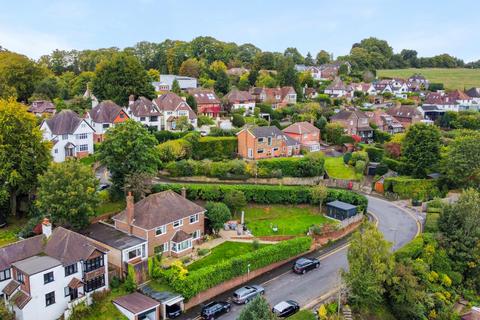 19 Mountside, Guildford, GU2 4JD