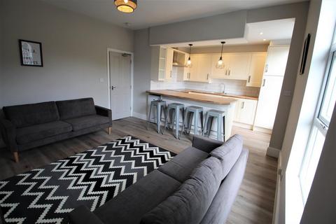 undefined, Cliff Road, Woodhouse, Leeds, LS6 2ET