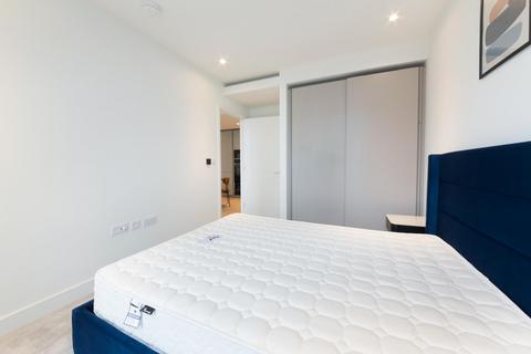 2 bedroom apartment for sale, Harcourt Tower, South Quay Plaza, Canary Wharf, E14