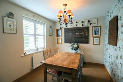 1 Aintree Avenue, Barleythorpe, Oakham, LE15 7TR
