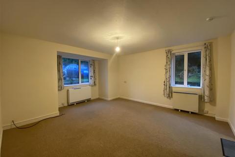 2 bedroom flat to rent, Trevarthian Road, St Austell, PL25