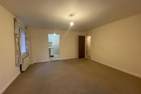 2 bedroom flat to rent, Trevarthian Road, St Austell, PL25