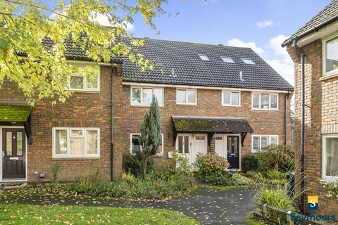 3 bedroom terraced house for sale, Windrush Close, Guildford GU5