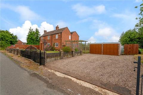 4 bedroom detached house for sale, Hillend, Twyning, Tewkesbury