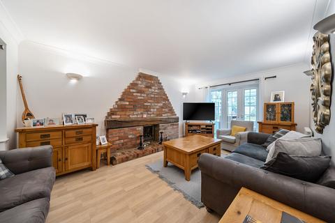 17 Fulford Road, Caterham, CR3 5SQ