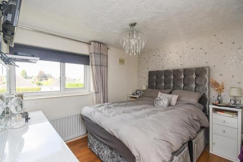 1 Bull Lane, Wombourne, Wolverhampton, WV5 9DB