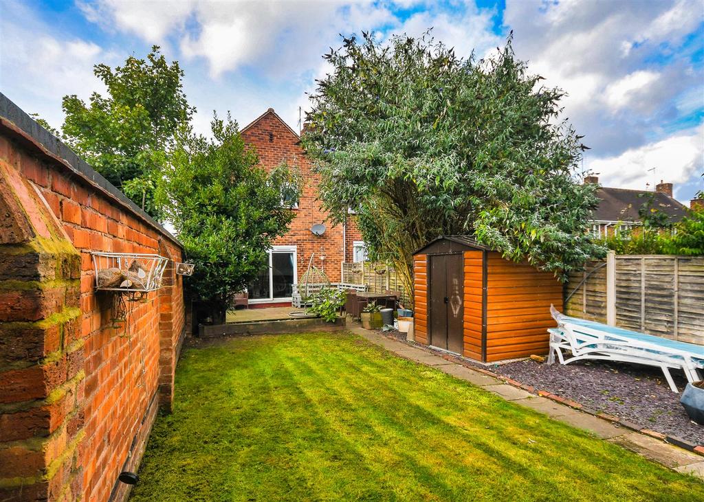 1 Bull Lane - Rear.jpg