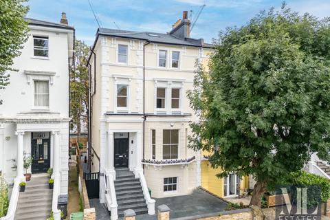 3 bedroom property for sale, Priory Road, London NW6