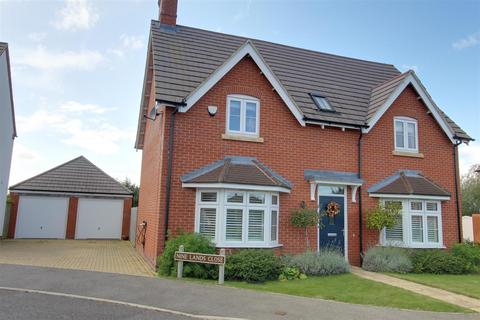 4 bedroom detached house for sale, Rushington Meadow, Weston Turville,