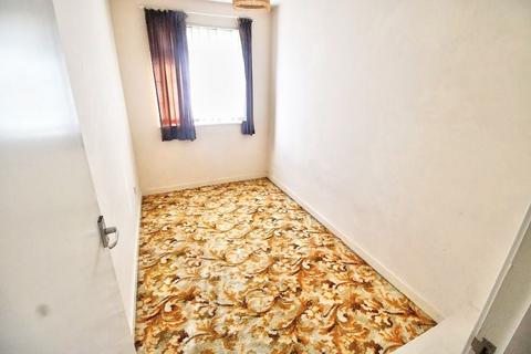 1 Brookmead Close, Eastbourne, BN22 8UX