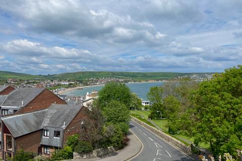 2 bedroom flat to rent, PEVERIL ROAD, SWANAGE