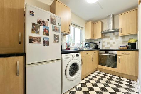 2 bedroom flat for sale, Alma Road, Brixham