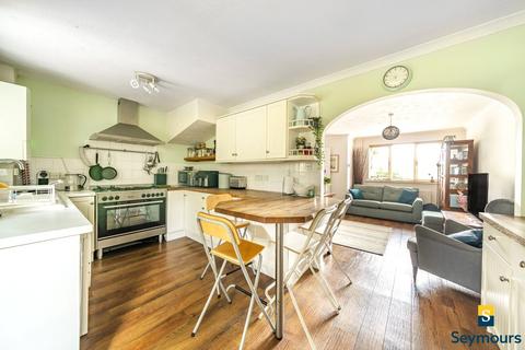 9 Hollow Close, Guildford, GU2 7JJ