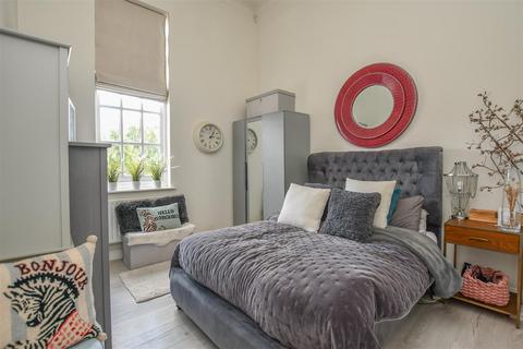 3 bedroom apartment for sale, Beningfield Drive, Napsbury Park, St. Albans, Hertfordshire, AL2