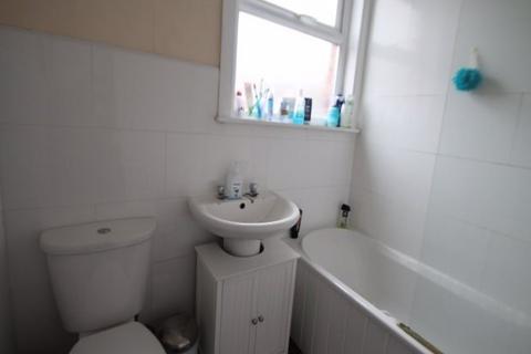 4 bedroom house to rent, Brookfield Place, Leeds