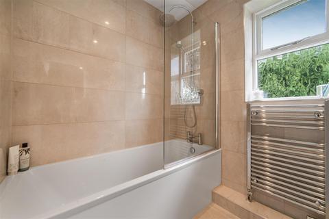 14 Langdale Drive, Ascot, SL5 8TQ