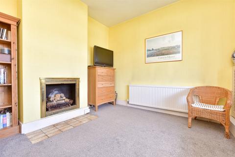 146 Commonwealth Road, Caterham, CR3 6LS